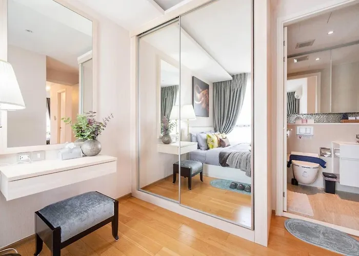 Private 2 Bath&bed•freeshuttlebts•empheremalls شقة