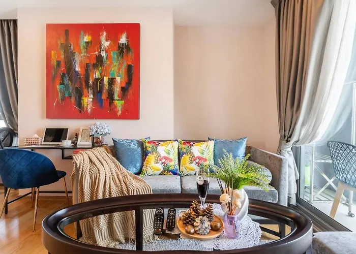Private 2 Bath&bed•freeshuttlebts•empheremalls شقة *